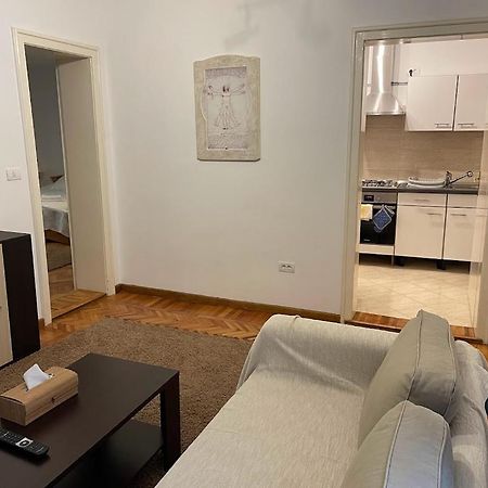 Crisan 40 Casa Muntean 100Mp 3Camere 3Paturi 1 Canapea 2 Dormitoare Parcare Timisoara Esterno foto